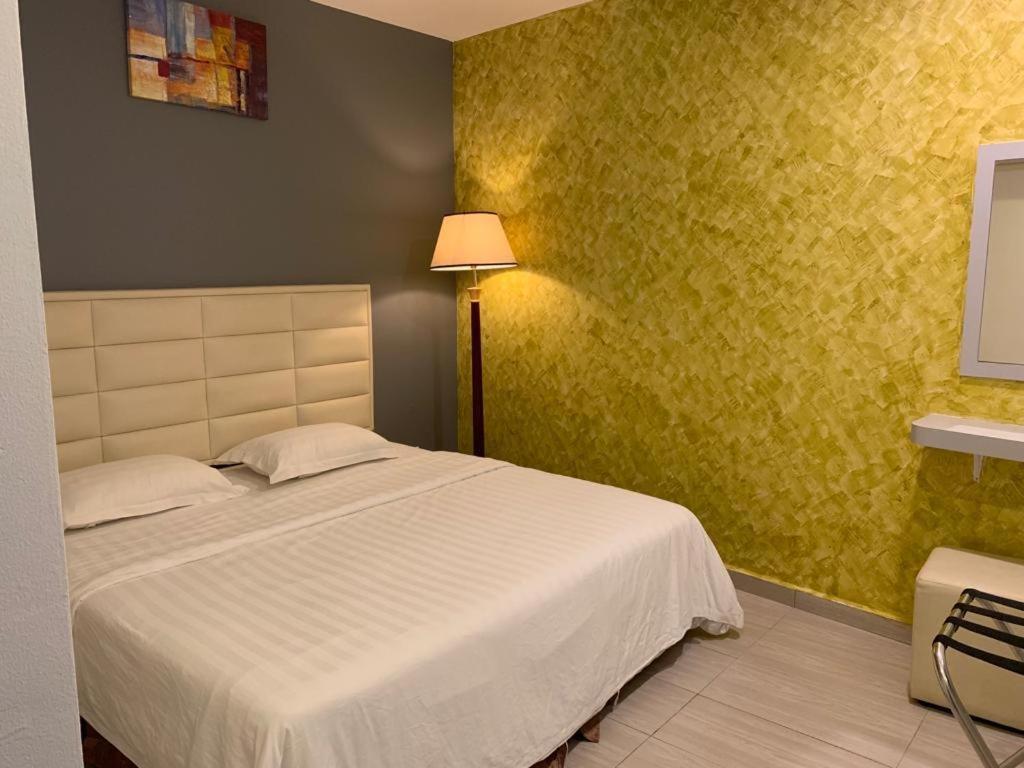 Fortune Hotel Τζόχορ Μπάχρου Εξωτερικό φωτογραφία
